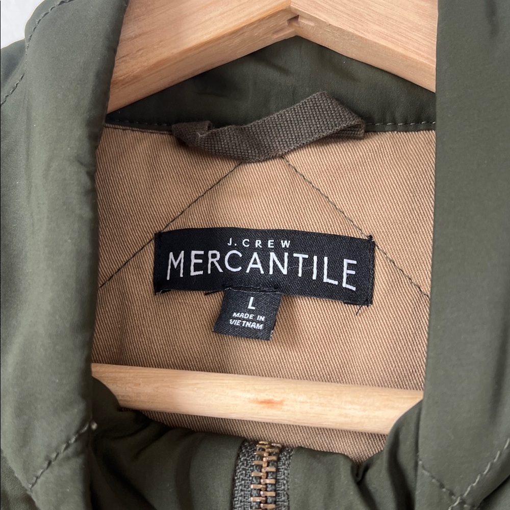 JCrew Mercantile Men's Vest in Dark Olive - Picture 2 of 3